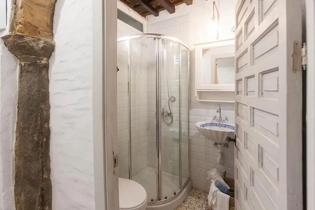 La Esquinita Daire Tarifa